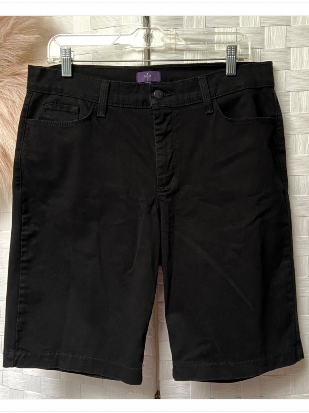 NYDJ Lift Tuck Technology Black Pocket Shorts Size 14